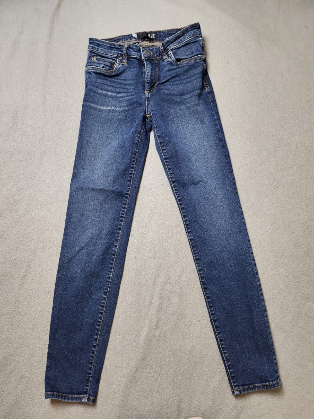 Kut from the Kloth Diana Skinny Jeans Women's Size 0 Medium Dark Wash Stretch